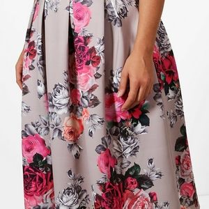 NWT Boohoo Size US14/UK18 Floral Midi Skirt